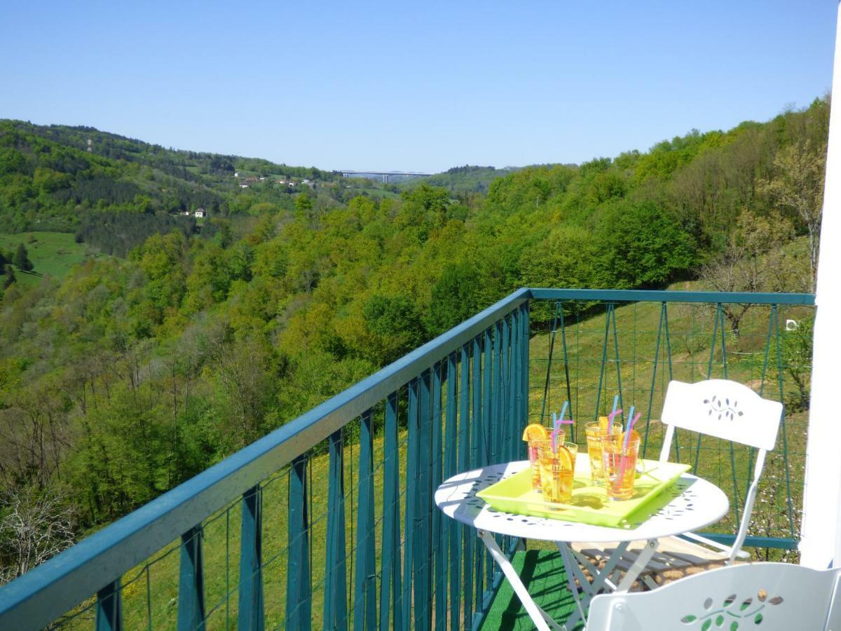 Villa Maison Blanche Tulle 1 A 4 Personnes Exterior photo